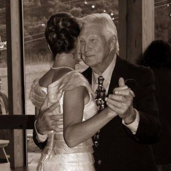 Meet your Posher, Janet - Picture 1 of 1